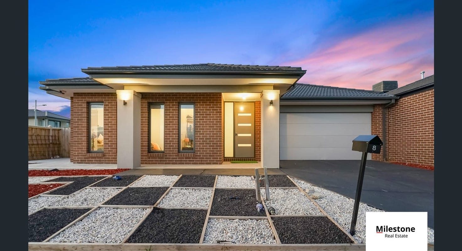 8 Willowmoore Grove photo 1