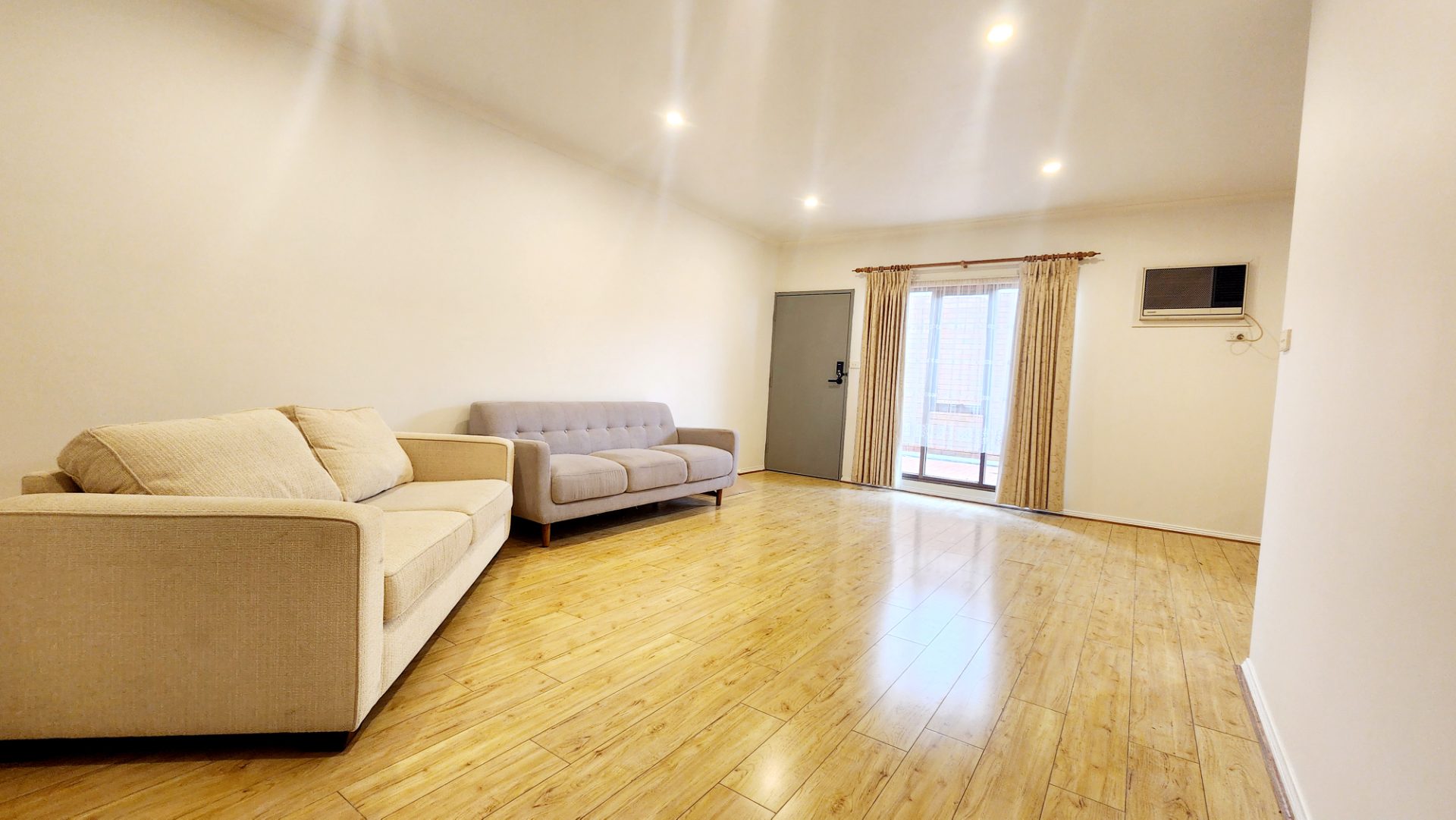 Space 1 — Single bedroom photo 4