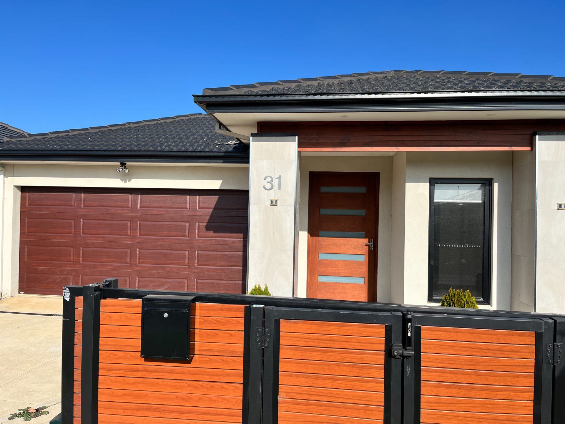 31 Sorbus St photo 1